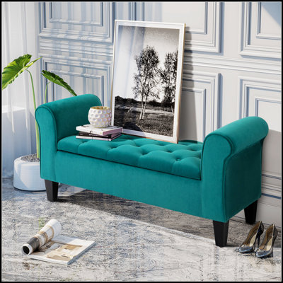 Banc avec repose-pieds capitonné et accoudoirs roulés pour le salon ou le couloir