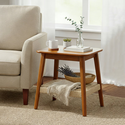 Petite table d'appoint de style médiéval