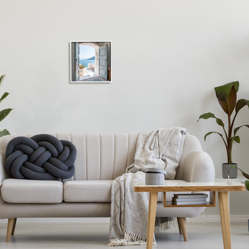 «Coastal Greek Villa On Wood» par LSR Design Studio, impression, H 12 po x l 12 po x P 1,5 po