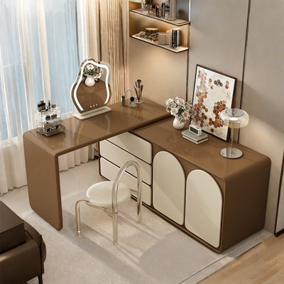 Travaris Vanity