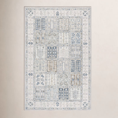 Hand-Tufted Geometric Wool Rug