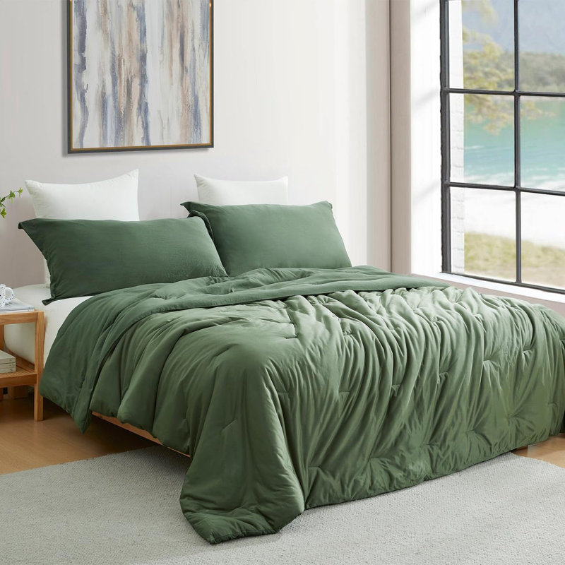 Twin Green Microfiber Down Alternative Comforter Set