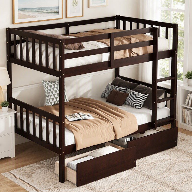 Lit superposé en bois d'hévéa (deux lits simples superposés) avec 2 tiroirs, convertible en 2 lits simples, avec échelle et barrières de sécurité.