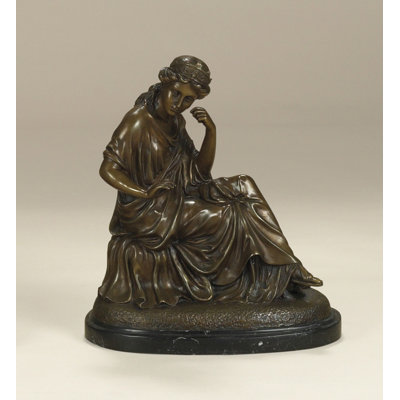Figurines & Sculptures