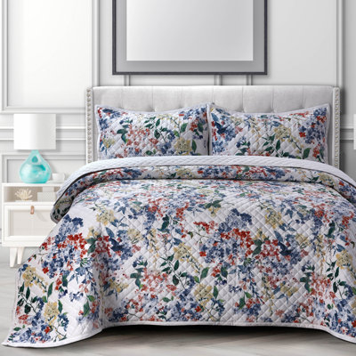 Floris Velvet Floral Quilt