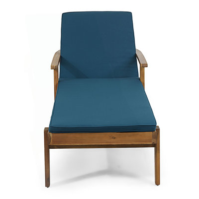 Exquisite Chaise Lounge For Ultimate Relaxation And Style