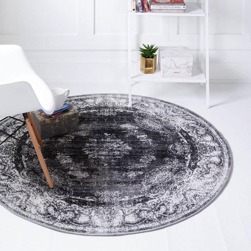 Clevinger Oriental Indoor Rug, Round 7'10"