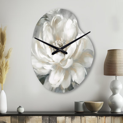 Horloge murale blanche pivoines blanches en mouvement I - pivoines asymétriques en métal