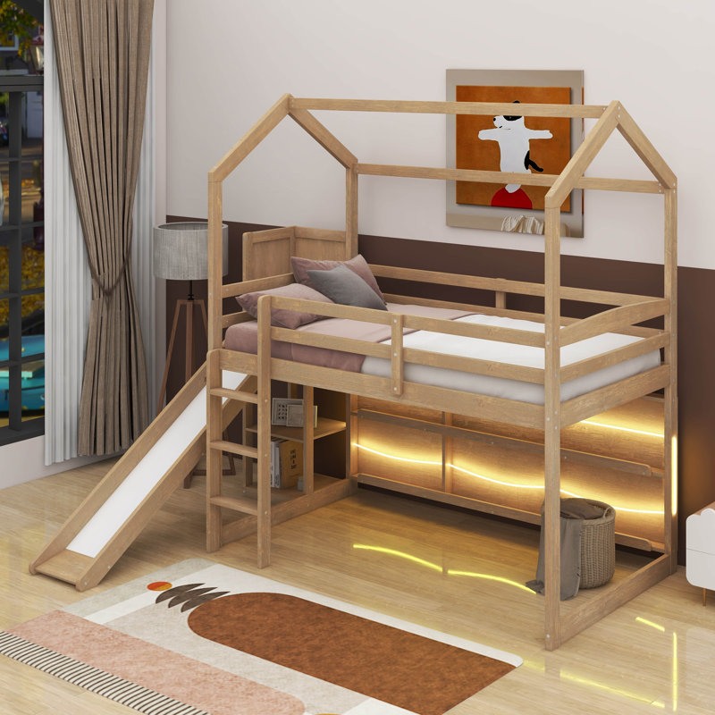 Lit mezzanine simple en bois avec glissoire, tablettes et lumière, Bois