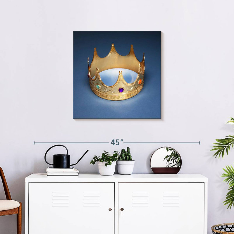 Kerner King's Crown, 24" H x 24" W