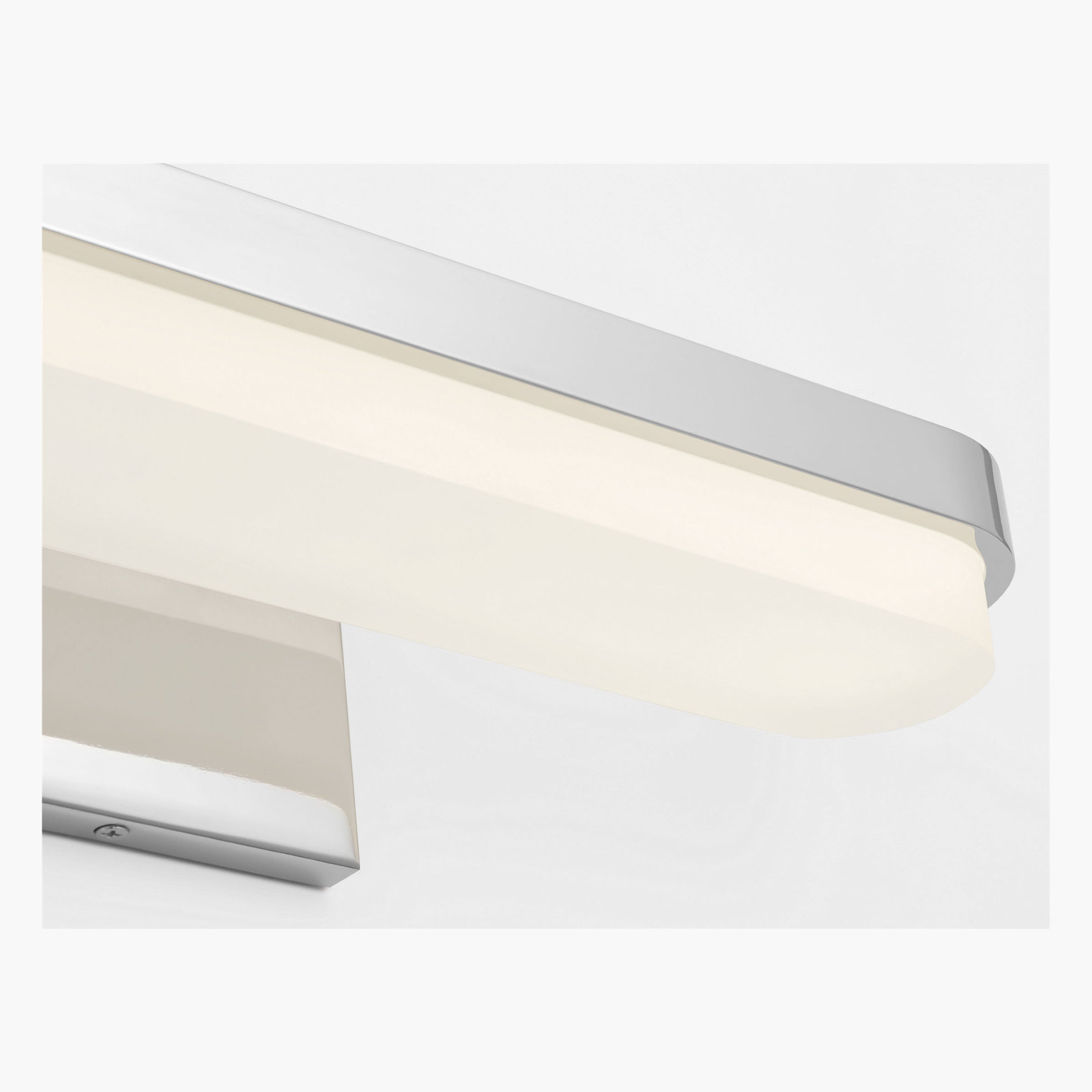 Single Light Vanity Light, Chrome, 5" H x 18" W x 4" D
