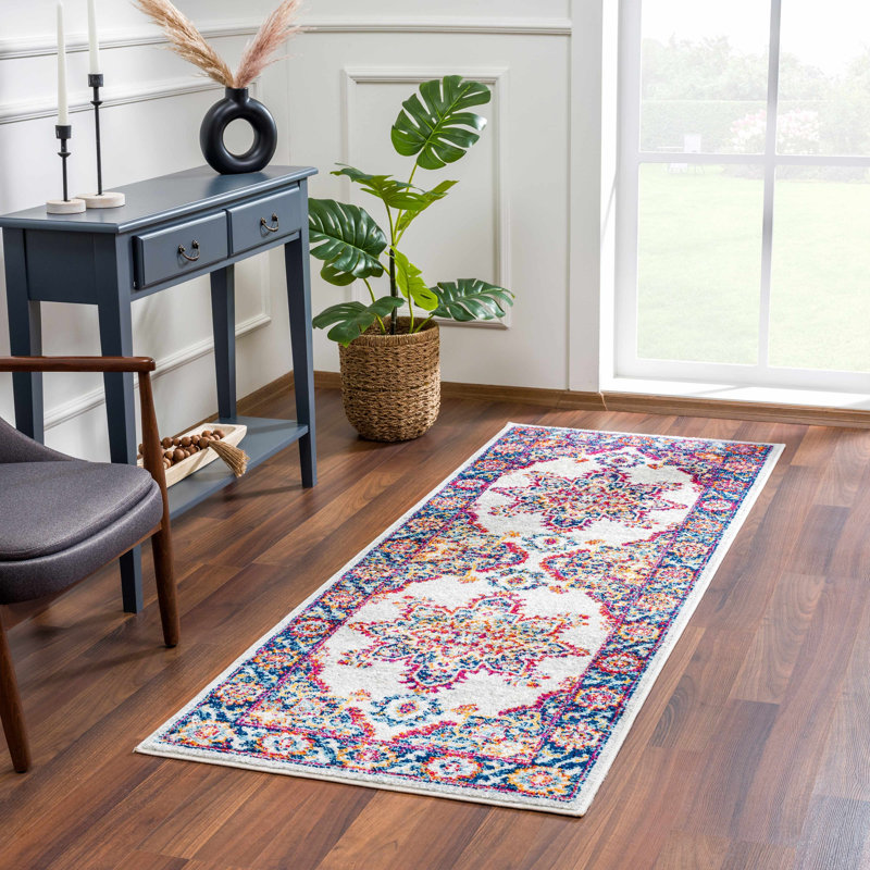 Elmirasol Oriental Indoor Rug, Runner 2'7" x 7'3"