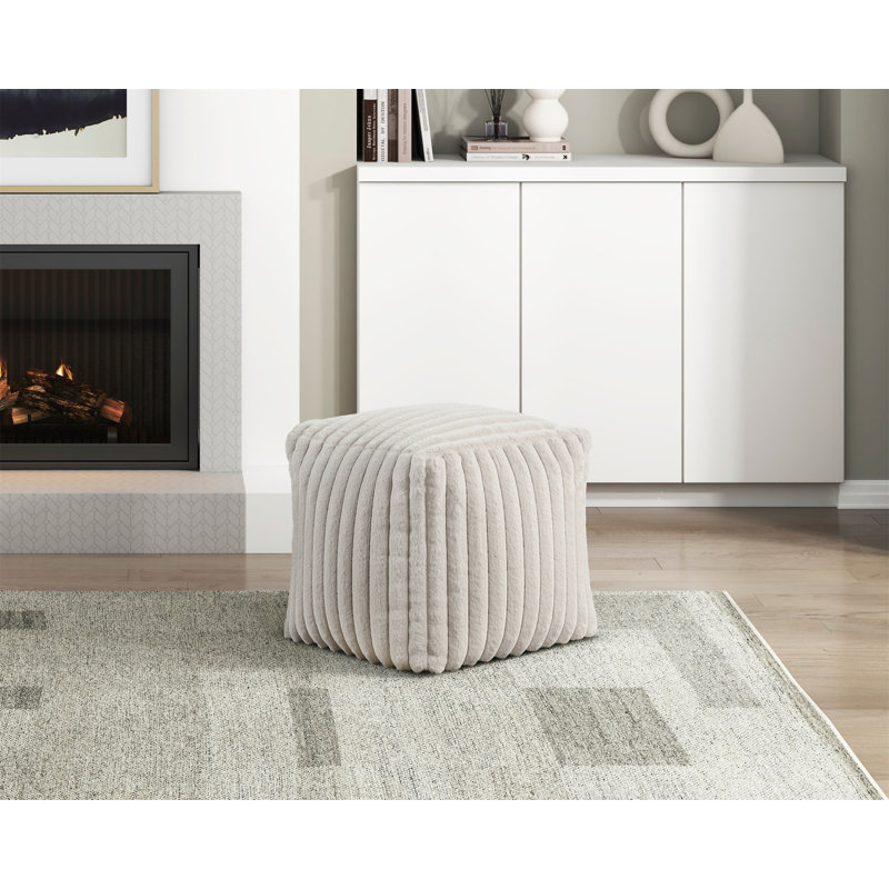 Pouf carré moelleux