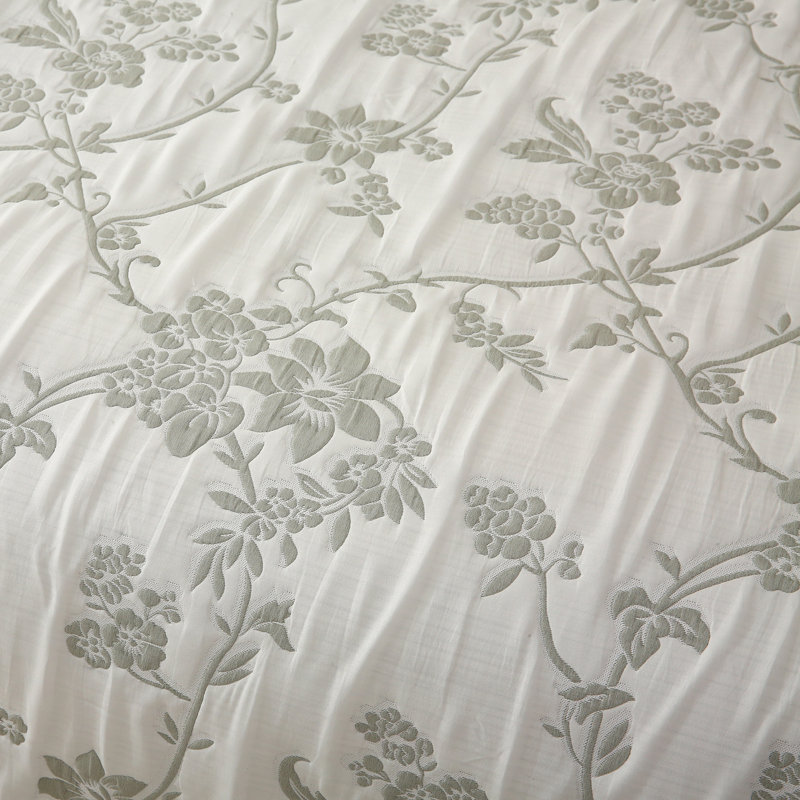Queen Green Floral Jacquard Embroidered Quilt Set