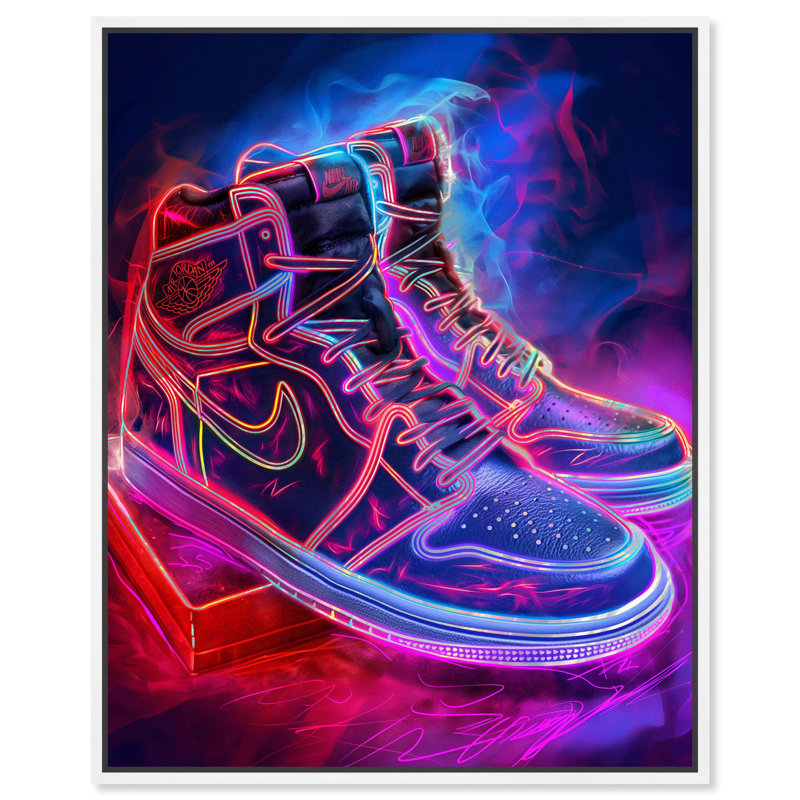 Toile «Bold Neon Glow Sneaker» par Art Remedy, H 31 po x l 25 po x P 1,8 po, Cadre blanc