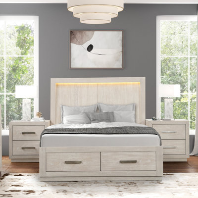 Upham 3-Piece Bedroom Set