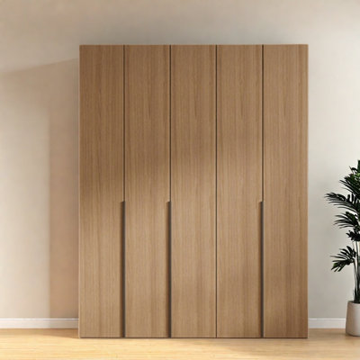 Garde-robe moderne, simple et pratique