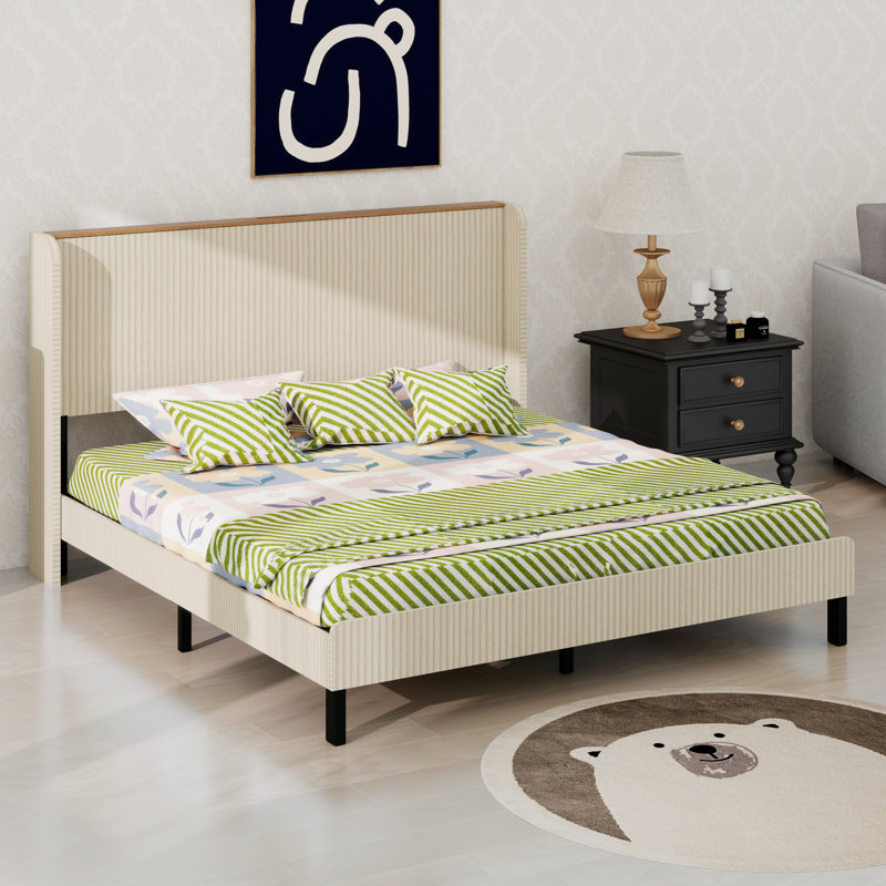 Lit plateforme avec structure robuste, Grand lit