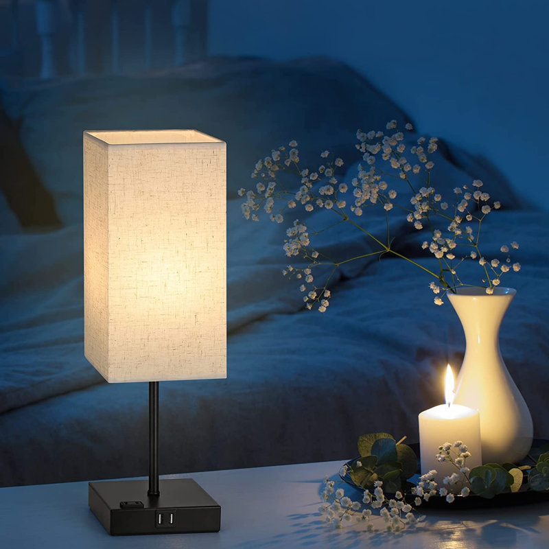 Lampe de table USB en métal Charroux, Lin