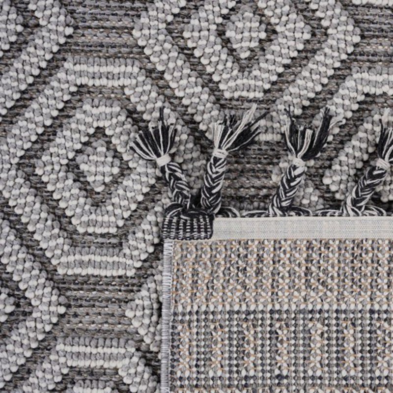 Traditional Indoor/Outdoor Area Rug, Rectangle 6'7" x 7'9"