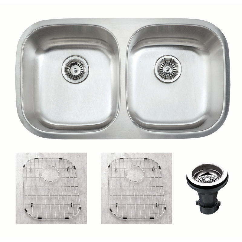 33" L x 18" W Undermount Kitchen Sink With Basket strainer