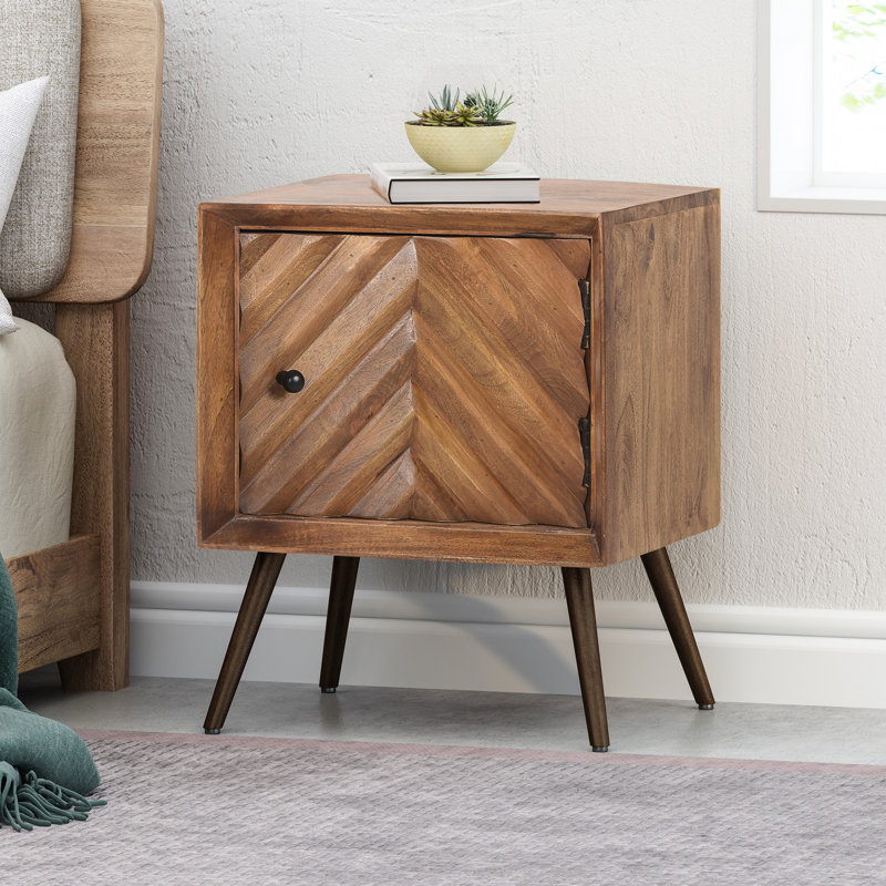 Armoire en bois et fer