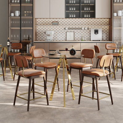 Ensemble de 3/5 tables de bar rondes en verre avec des chaises de style champêtre