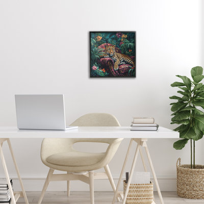 Giclée encadrée «Leopard in Jungle» par Petal Prints Design