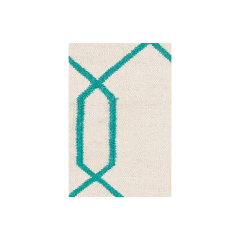 Tapis bleu / ivoire en laine et coton à motif géométrique réversible Chevella, 7 pi x 10 po