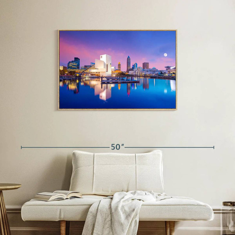 Horizon du centre-ville de Cleveland, Cadre flottant en bois naturel, 37 po x 25 po