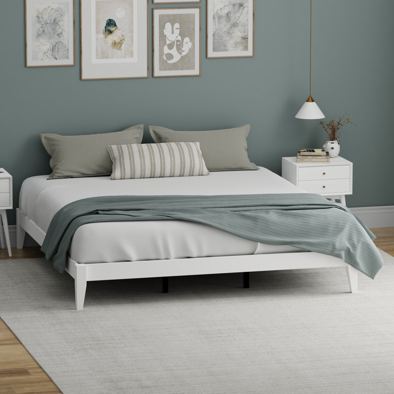 Dorothyann Solid Wood Platform Bed, King, White