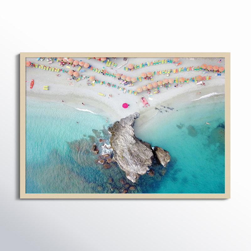 Monterosso 8 par Rachel Dowd - Reproduction de photo sur papier encadrée, H 25 po x l 33 po, Brun