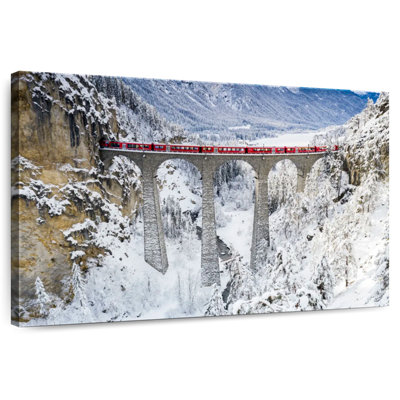 Viaduc Kavia Snowy Landwasser