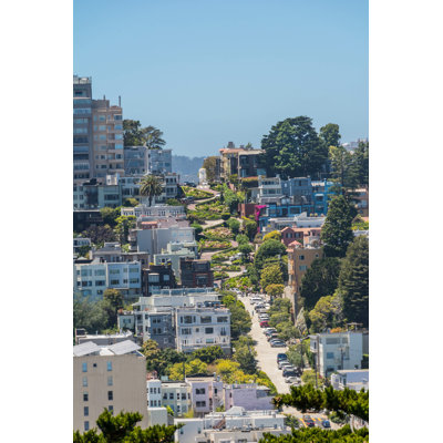 " Zigzag Street In San Francisco "
