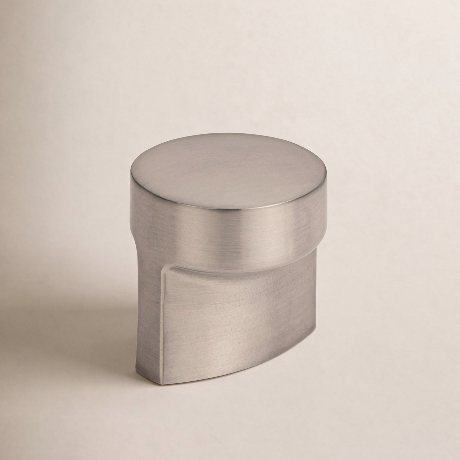 Hartridge Cylindrical Cabinet Knob, Brushed Satin Nickel