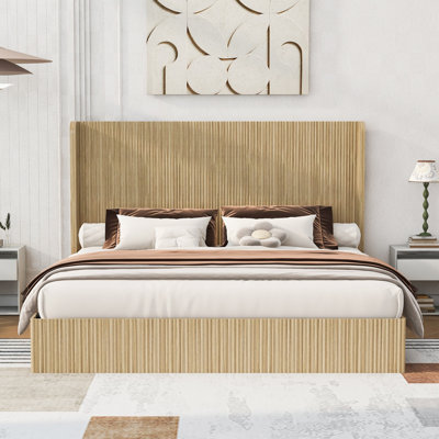 Cadre de lit très grand Mid-Century en bois cannelé, tête de lit haute à oreilles, lit plateforme à profil bas, aucun sommier tapissier requis, assemblage facile pour la chambre à coucher et la chambre d'amis