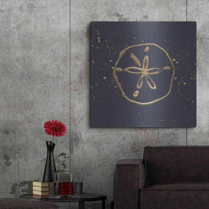 Art mural en métal Brayden Studio «Gold Sand Dollar I» par Chris Paschke, H 36 po x l 36 po