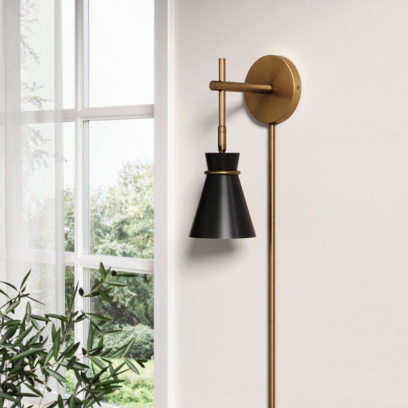Applique murale à bras articulé Modern, applique murale noire et laiton avec couvre-cordon, 1