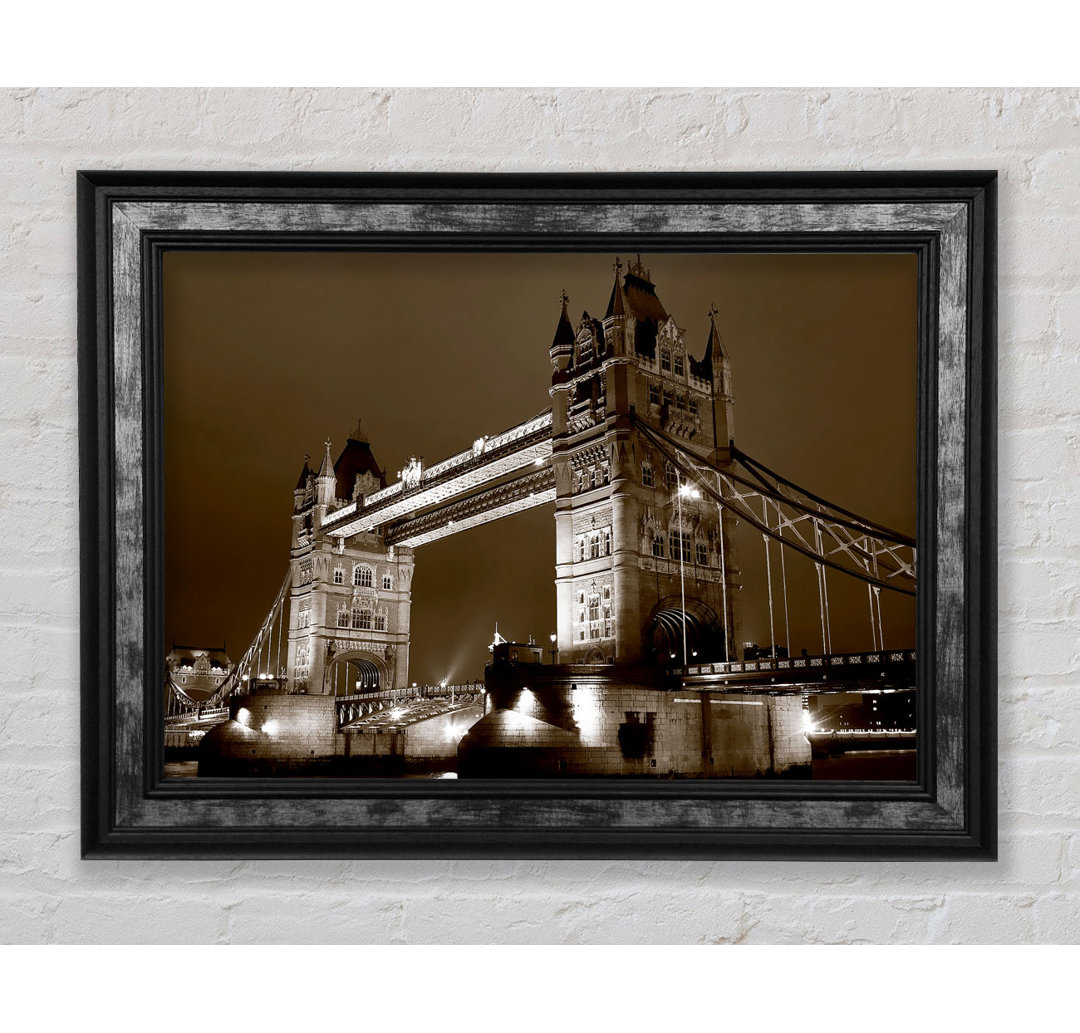 London Bridge Chocolate Skys - Bilderrahmen Kunstdrucke