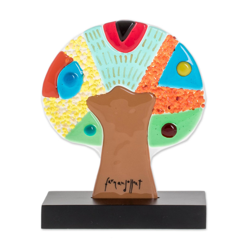 Figurines & Sculptures