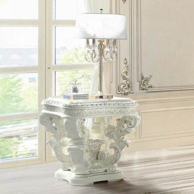 Table de bout carrée blanche antique