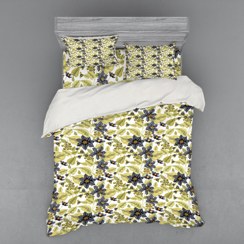 Farmhouse / Country Floral Duvet Cover, Queen Duvet Cover + 3 Additional Pieces