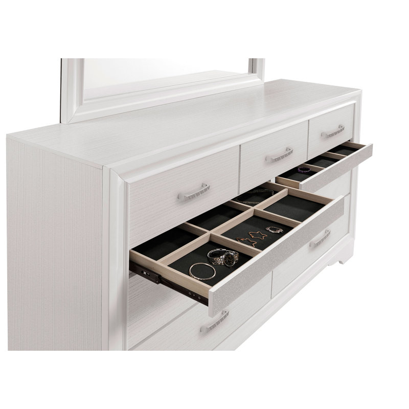 Lanoue 5-piece Queen Bedroom Set White, Queen, White