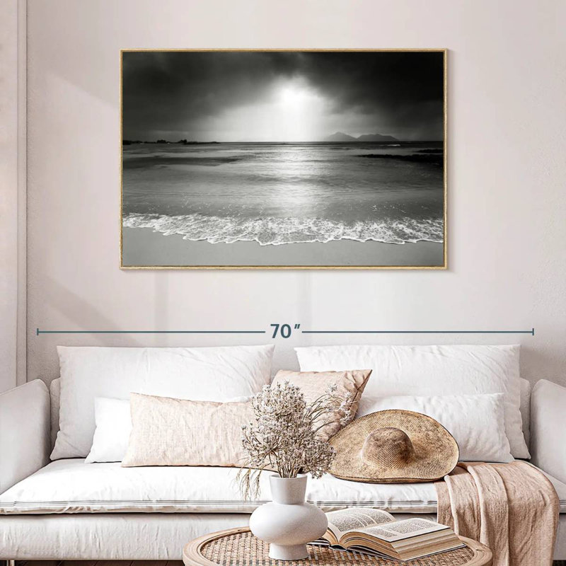 Plage noire et blanche, Cadre flottant en bois naturel, 46 po x 31 po