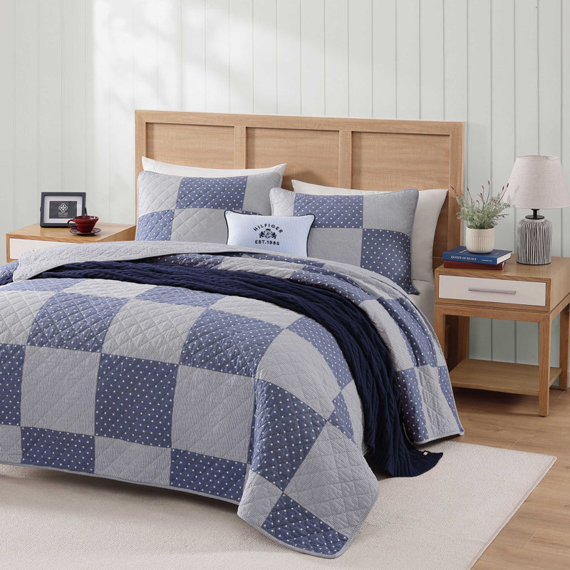Tommy Hilfiger Ithaca Stargaze Patchwork Cotton Reversible Blue Quilt Set, Twin Quilt + 1 Standard Sham