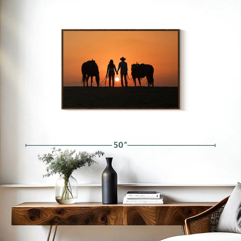 Couple de cowboys, Cadre flottant noyer, 31 po x 21 po