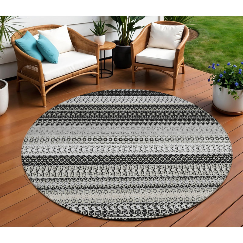 Tapis noir rond 8 po