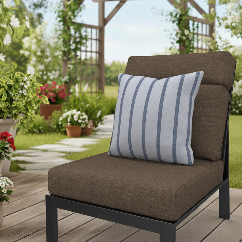 Coussin décoratif intérieur / extérieur Amala Sunbrella®, Détendez-vous dans le ciel