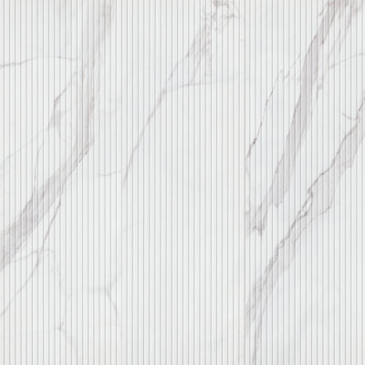 Carreau mural cannelé aspect marbre satiné Striara Marvelle Cloudstone 16'' x 48''