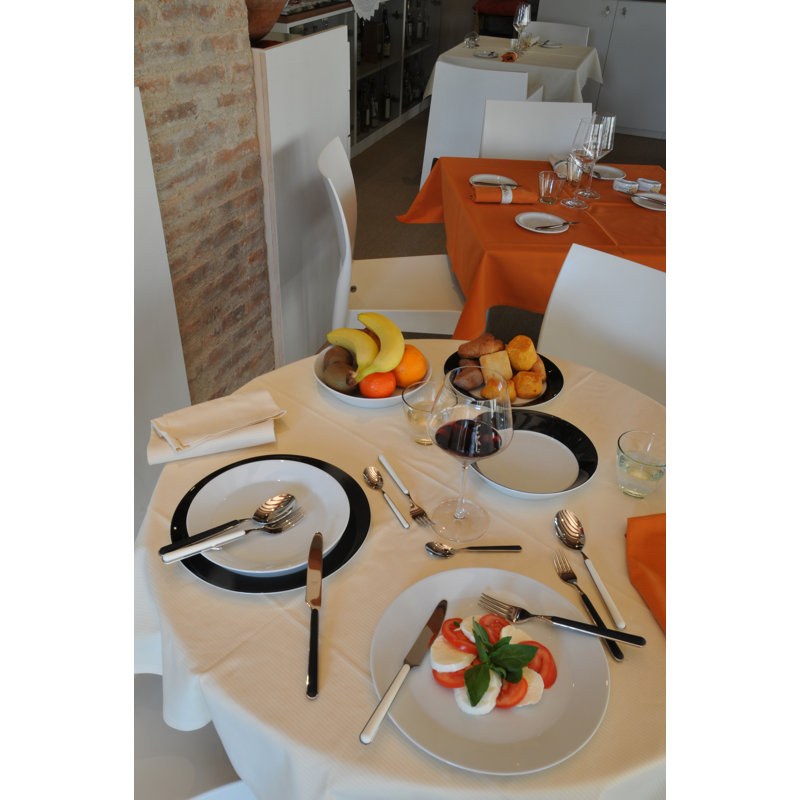 Fantasia Flatware Set - 24 Pieces - Vicuna, Nero